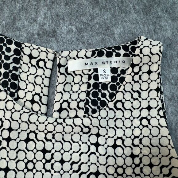 Max Studio Women Halter Top Size Small Geometric Print Black Beige Sleeveless - Picture 7 of 9